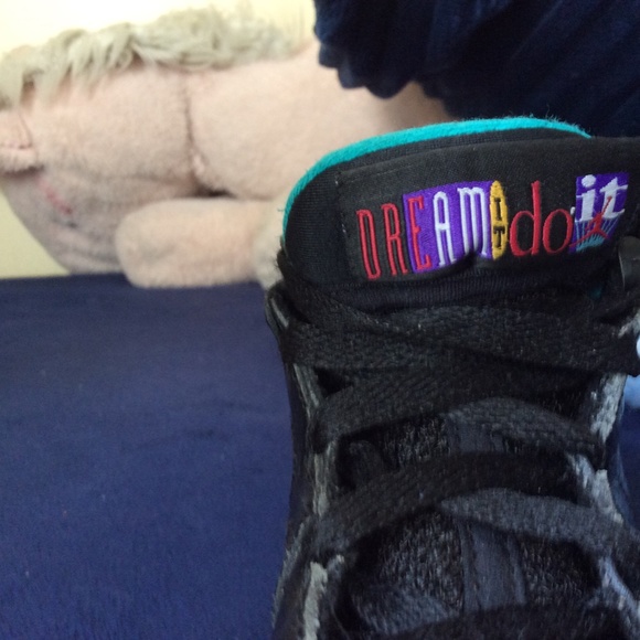 Jordan nine - Picture 6 of 6